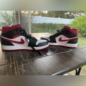 Red white and black Jordan 1 size 8